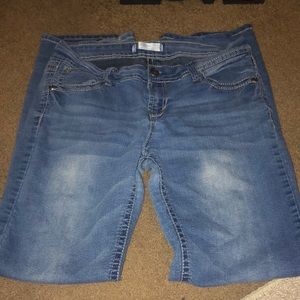 Juniors jeans